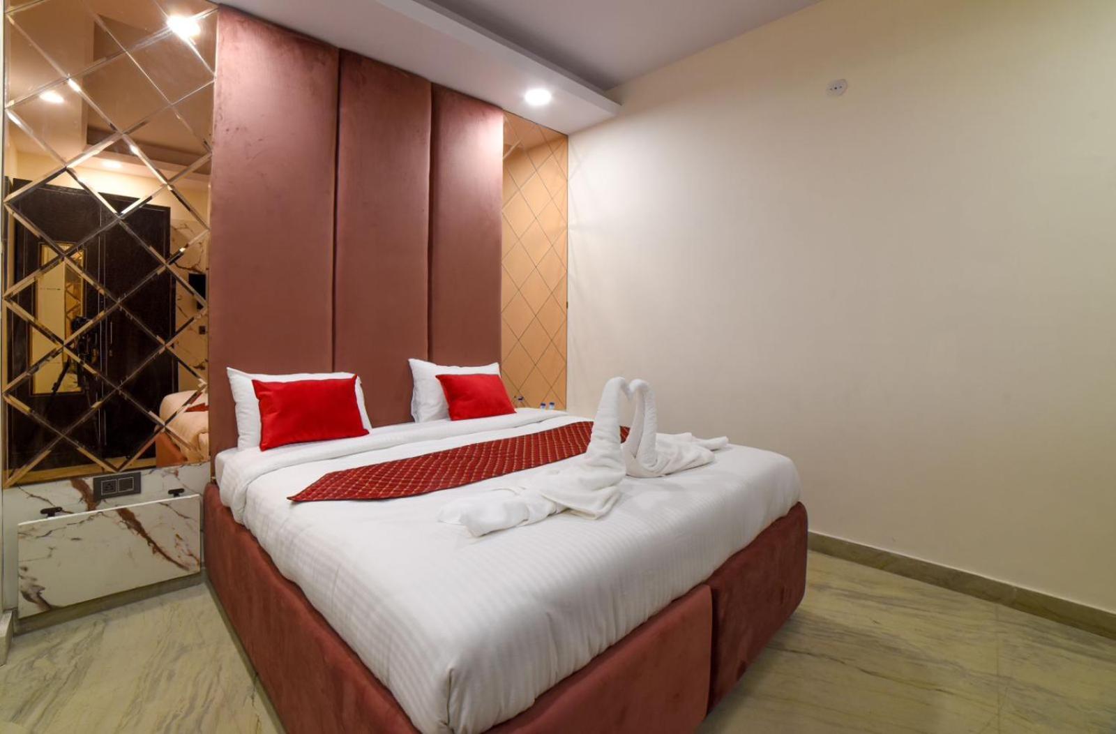 The Twenties Kamla Nagar Hotel New Delhi Ngoại thất bức ảnh